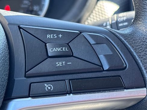 Used 2021 Nissan Kicks S image 22