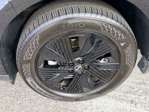 Used 2025 Nissan Murano SV image 16