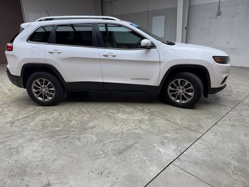 Used 2020 Jeep Cherokee Latitude Plus w/ Cold Weather Group image 6