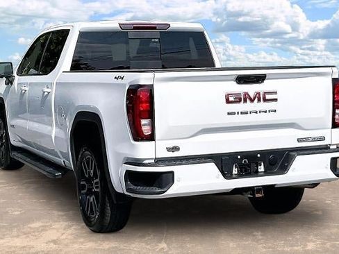 Used 2025 GMC Sierra 1500 Elevation w/ Elevation Premium Package AWD/4WD image 4