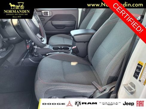 Certified 2024 Jeep Wrangler Unlimited Rubicon AWD/4WD image 16