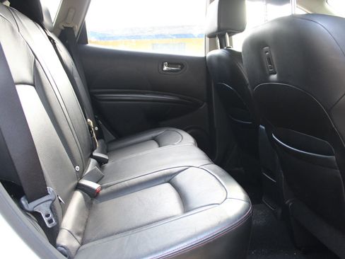 Used 2012 Nissan Rogue SL image 6