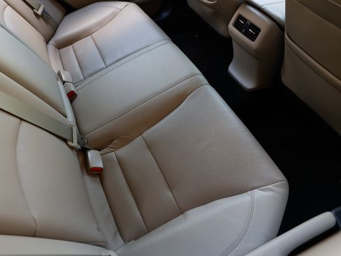 Used 2015 Honda Accord Touring image 14