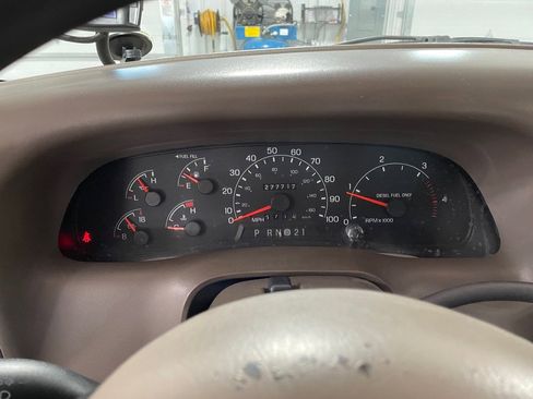 Used 2000 Ford F250 Lariat image 27