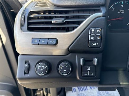 Used 2018 GMC Yukon XL Denali w/ Denali Ultimate Package image 28