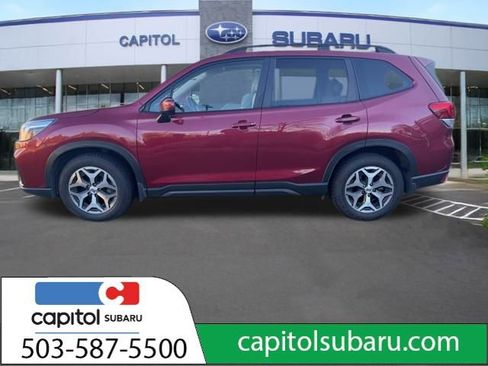 Used 2021 Subaru Forester Premium image 8