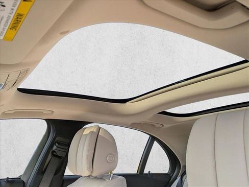 Used 2023 Mercedes-Benz E 350 4MATIC Sedan image 13