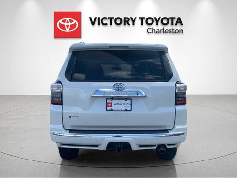 Used 2019 Toyota 4Runner Limited AWD/4WD image 4