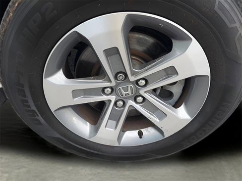 Used 2025 Honda Pilot EX-L image 13