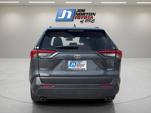Used 2025 Toyota RAV4 XLE FWD image 6