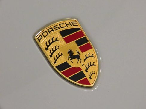 New 2026 Porsche Macan AWD/4WD image 14