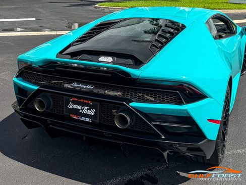 Used 2021 Lamborghini Huracan EVO RWD image 56
