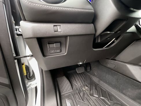 New 2025 Chevrolet Colorado LT w/ LT Convenience Package RWD image 44