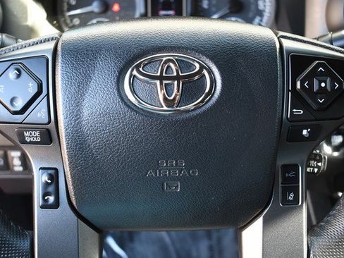 Used 2023 Toyota Tacoma TRD Sport image 30