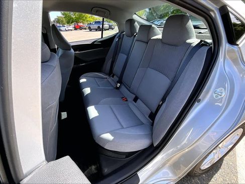 Used 2025 Toyota Camry LE w/ Convenience Package image 20