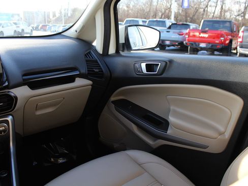 Used 2021 Ford EcoSport Titanium image 11