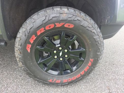 Used 2022 Chevrolet Colorado ZR2 w/ ZR2 Dusk Special Edition AWD/4WD image 6