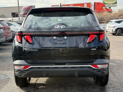 Used 2023 Hyundai Tucson SE image 10