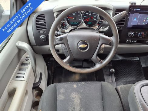Used 2013 Chevrolet Silverado 2500 W/T AWD/4WD image 15