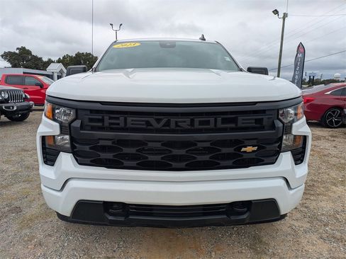 Used 2023 Chevrolet Silverado 1500 Custom image 8