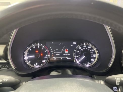 Used 2023 Toyota Highlander XLE image 13