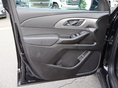 Used 2023 Chevrolet Traverse LT w/ LPO, Cargo Package AWD/4WD image 15