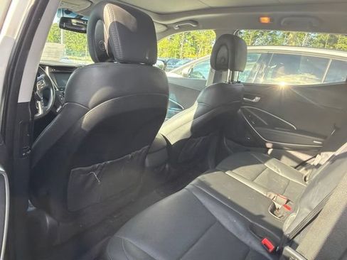 Used 2017 Hyundai Santa Fe Sport FWD image 7