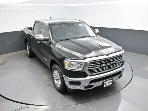 Used 2024 RAM 1500 Laramie AWD/4WD image 46