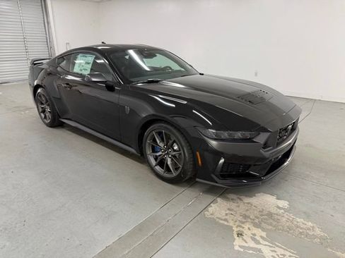 New 2025 Ford Mustang Dark Horse image 3