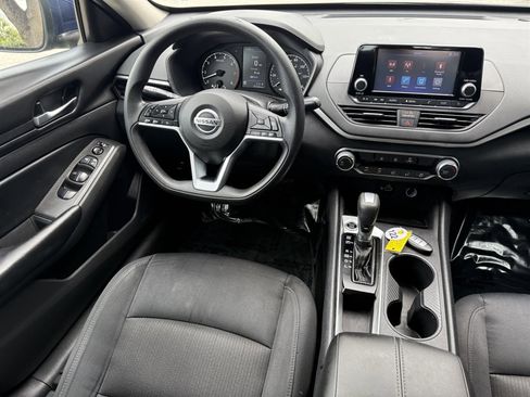 Used 2021 Nissan Altima 2.5 S FWD image 16