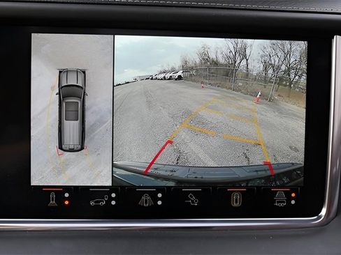 Used 2023 GMC Yukon Denali Ultimate image 27