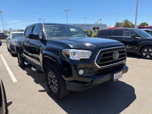 Used 2020 Toyota Tacoma SR5 RWD image 1