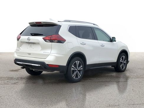 Used 2019 Nissan Rogue SV AWD/4WD image 4