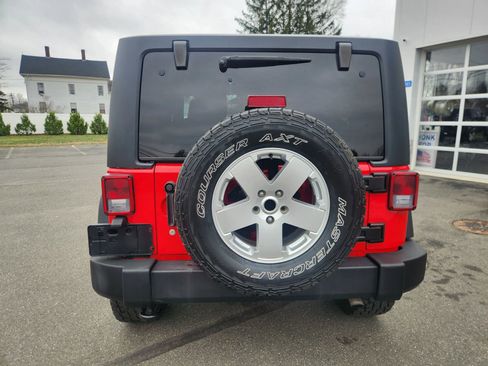 Used 2016 Jeep Wrangler Sport w/ Connectivity Group AWD/4WD image 14