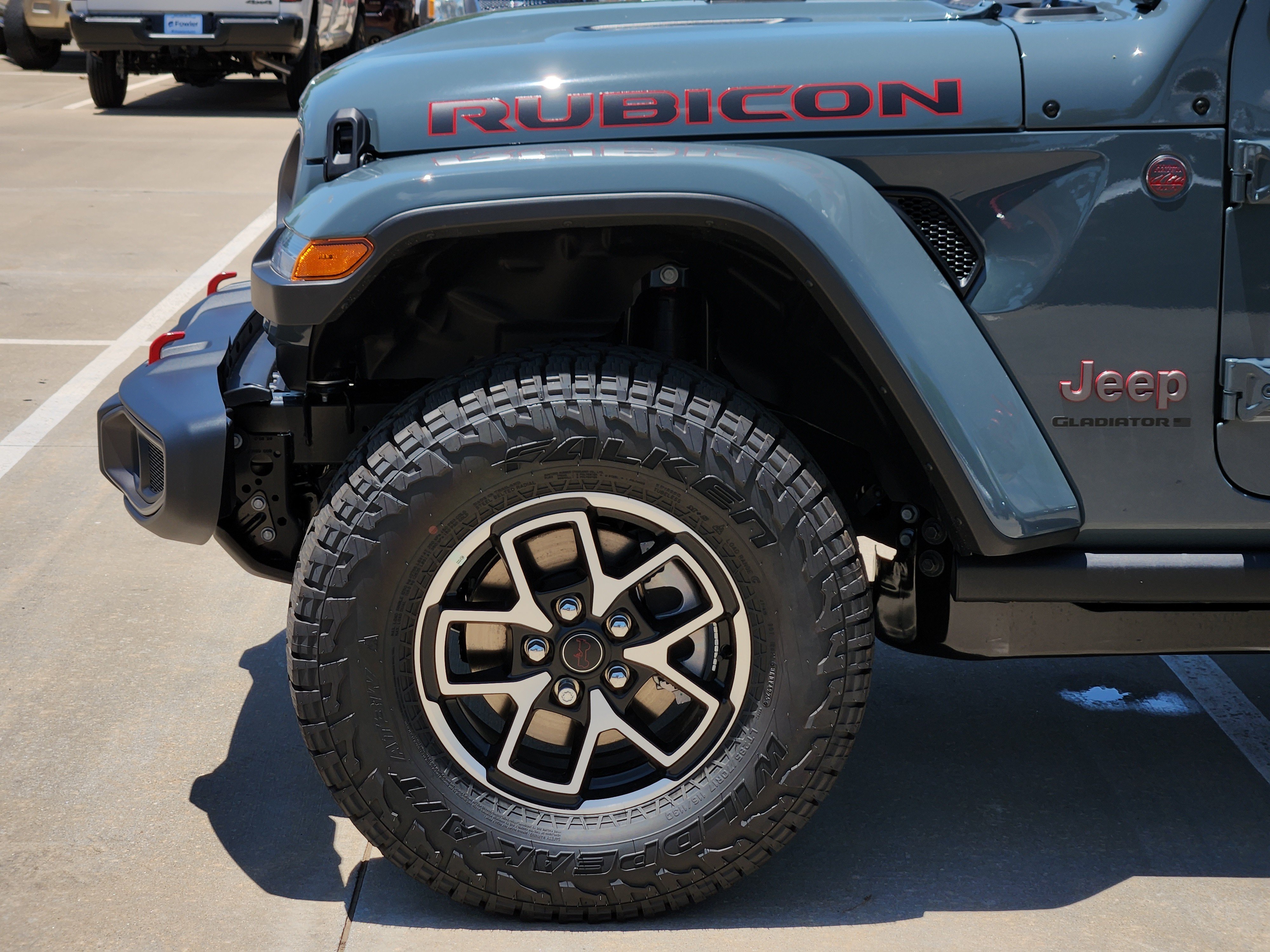 New 2026 Jeep Gladiator Rubicon w/ Steel Power Dome Hood Package AWD/4WD image 5