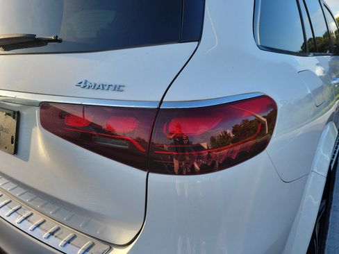 Used 2024 Mercedes-Benz GLS 450 4MATIC image 10