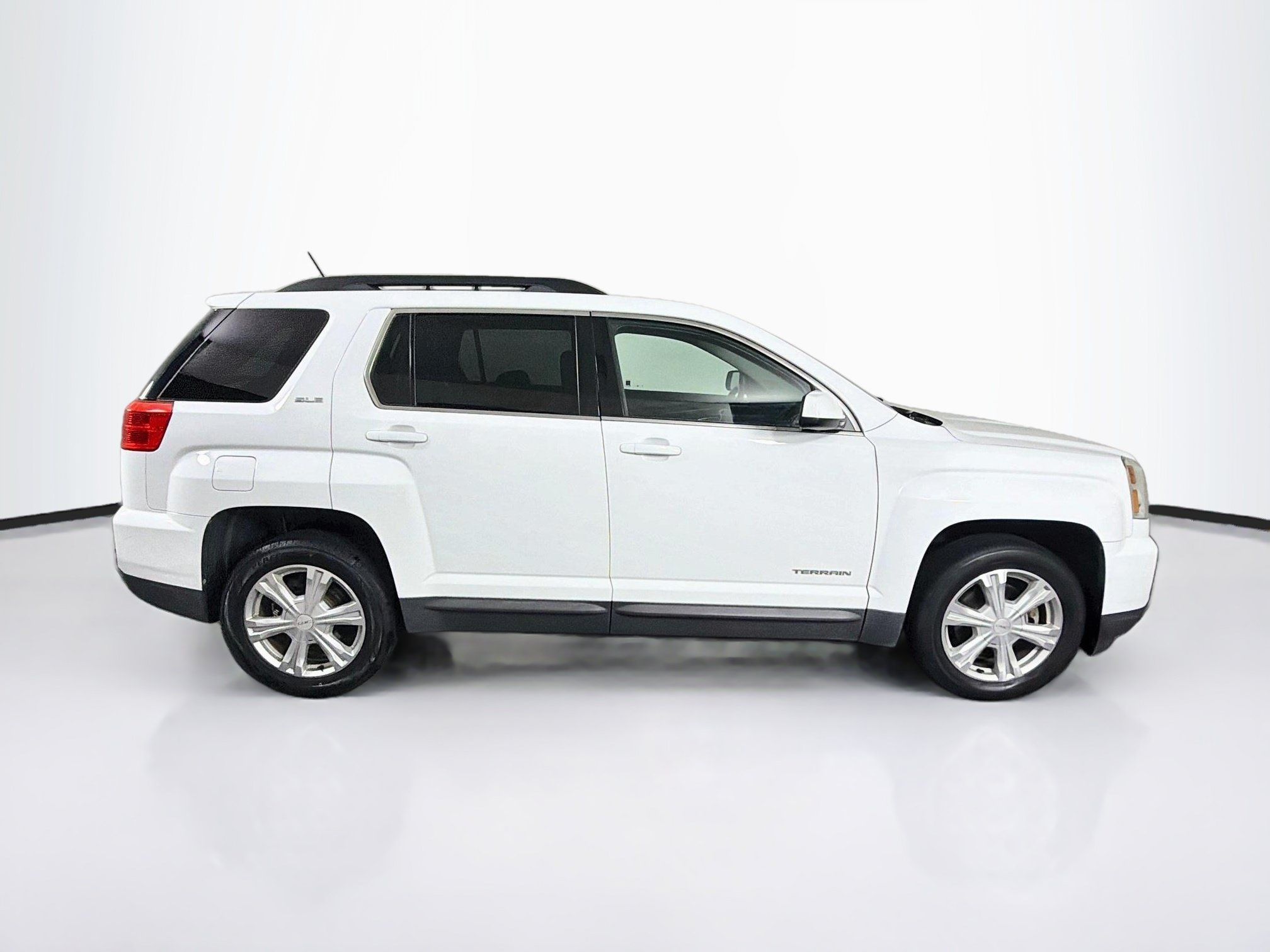 Used 2017 GMC Terrain SLE w/ Convenience Package FWD image 10