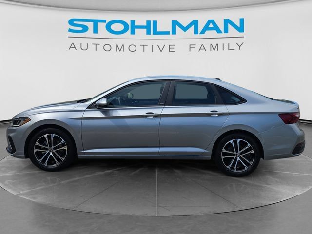 Used 2026 Volkswagen Jetta Sport FWD image 8