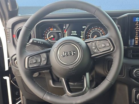 New 2026 Jeep Wrangler Unlimited Rubicon w/ Safety Group image 18