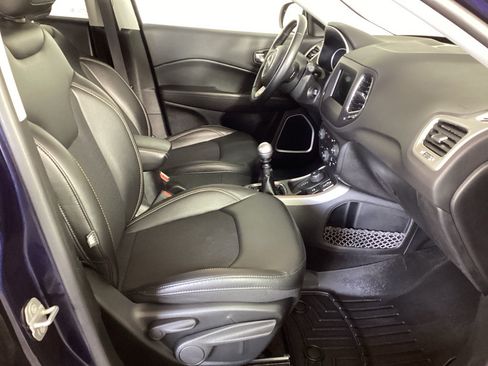 Used 2019 Jeep Compass Latitude AWD/4WD image 9