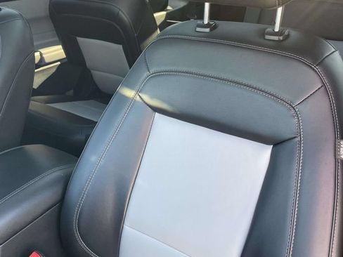 Used 2022 Ford Explorer XLT w/ Equipment Group 202A RWD image 20