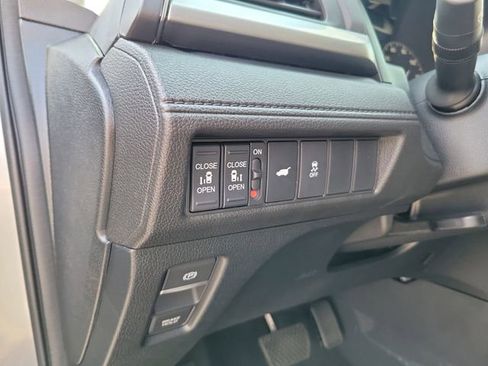Certified 2026 Honda Odyssey EX-L image 10