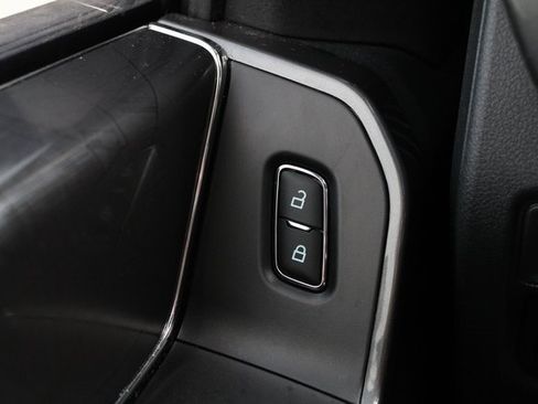 Used 2022 Ford F150 XLT w/ Equipment Group 302A High image 6