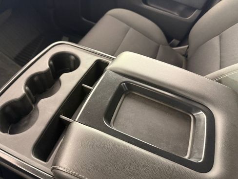 Used 2018 Chevrolet Silverado 1500 LT w/ All Star Edition image 29