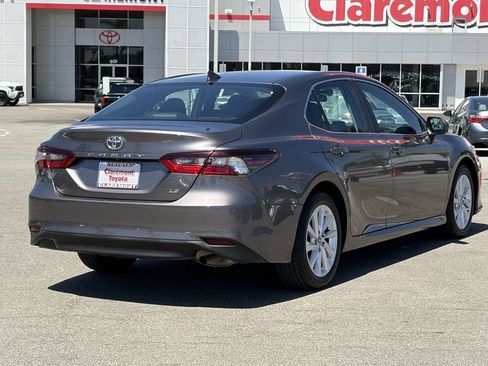 Certified 2022 Toyota Camry SE w/ Convenience Package FWD image 50