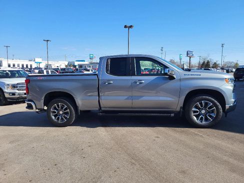 Used 2024 Chevrolet Silverado 1500 LT image 2