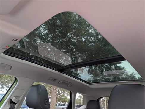 New 2026 Volkswagen Taos SE image 20