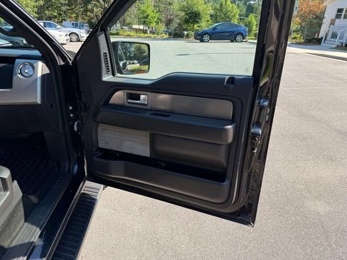 Used 2014 Ford F150 FX4 w/ Equipment Group 402A Luxury AWD/4WD image 21