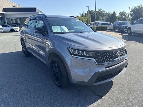 Certified 2021 Kia Sorento S AWD/4WD image 3