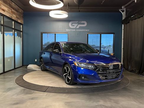 Used 2022 Honda Accord Sport image 1